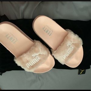 PINK PUMA FENTY SLIDES (authentic)